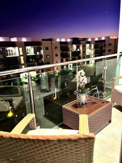 산티아고 데 로스 카바예로스 Magnificent Pent House W/Jacuzzi 아파트 외부 사진